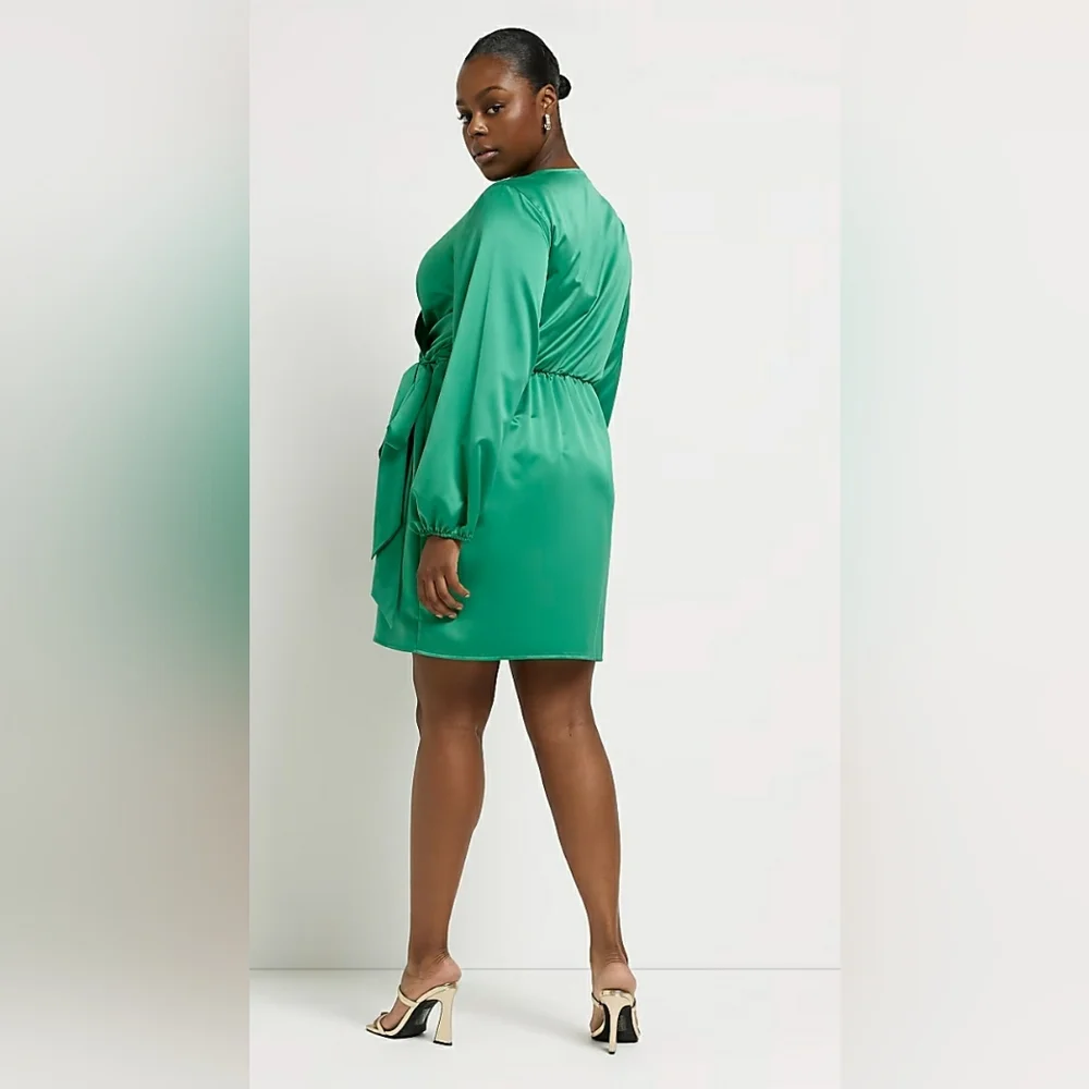 River Island green wrap satin mini dress size 18 NWT plus size - Picture 2 of 13